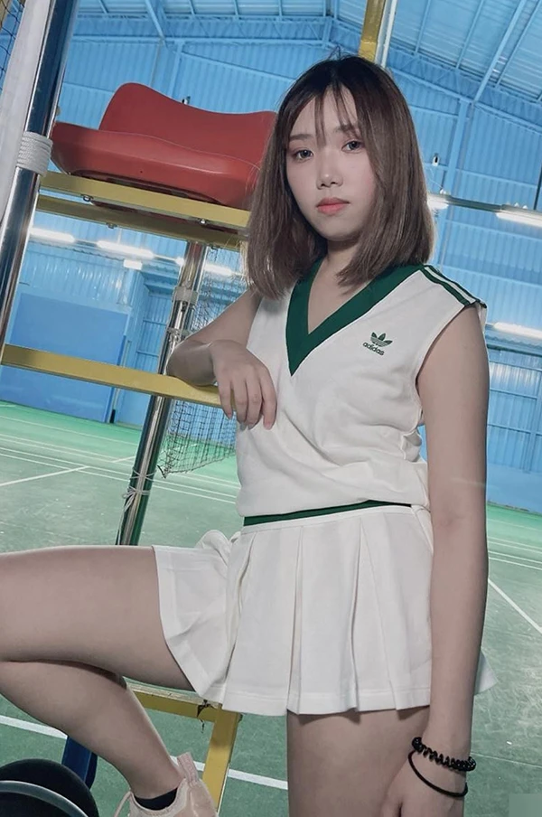 露出系反差母狗@露娜5000元会员群尺度作品集4